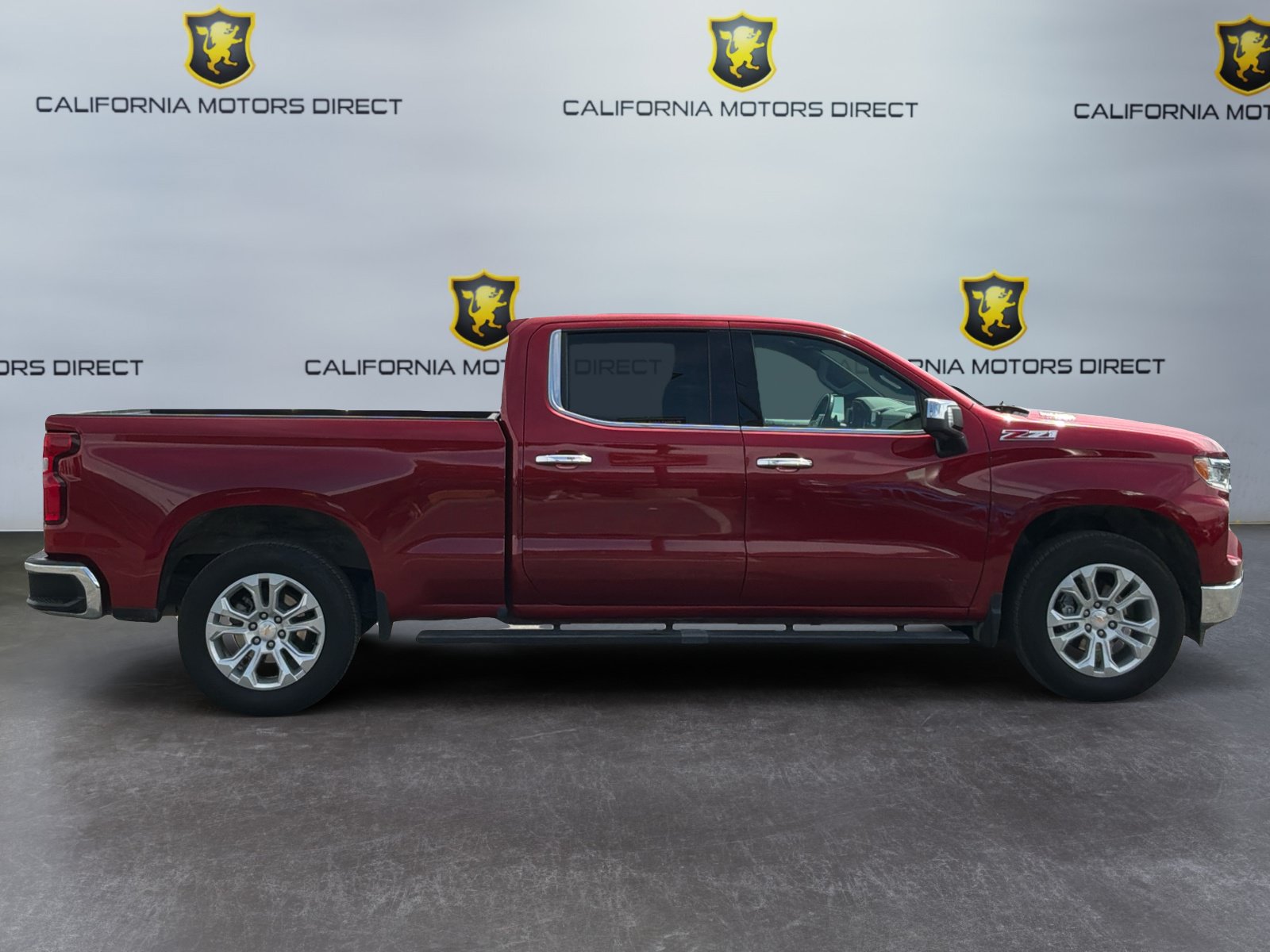 Used 2023 Chevrolet Silverado 1500 LTZ w/ Z71 Off-Road Package AWD/4WD image 6