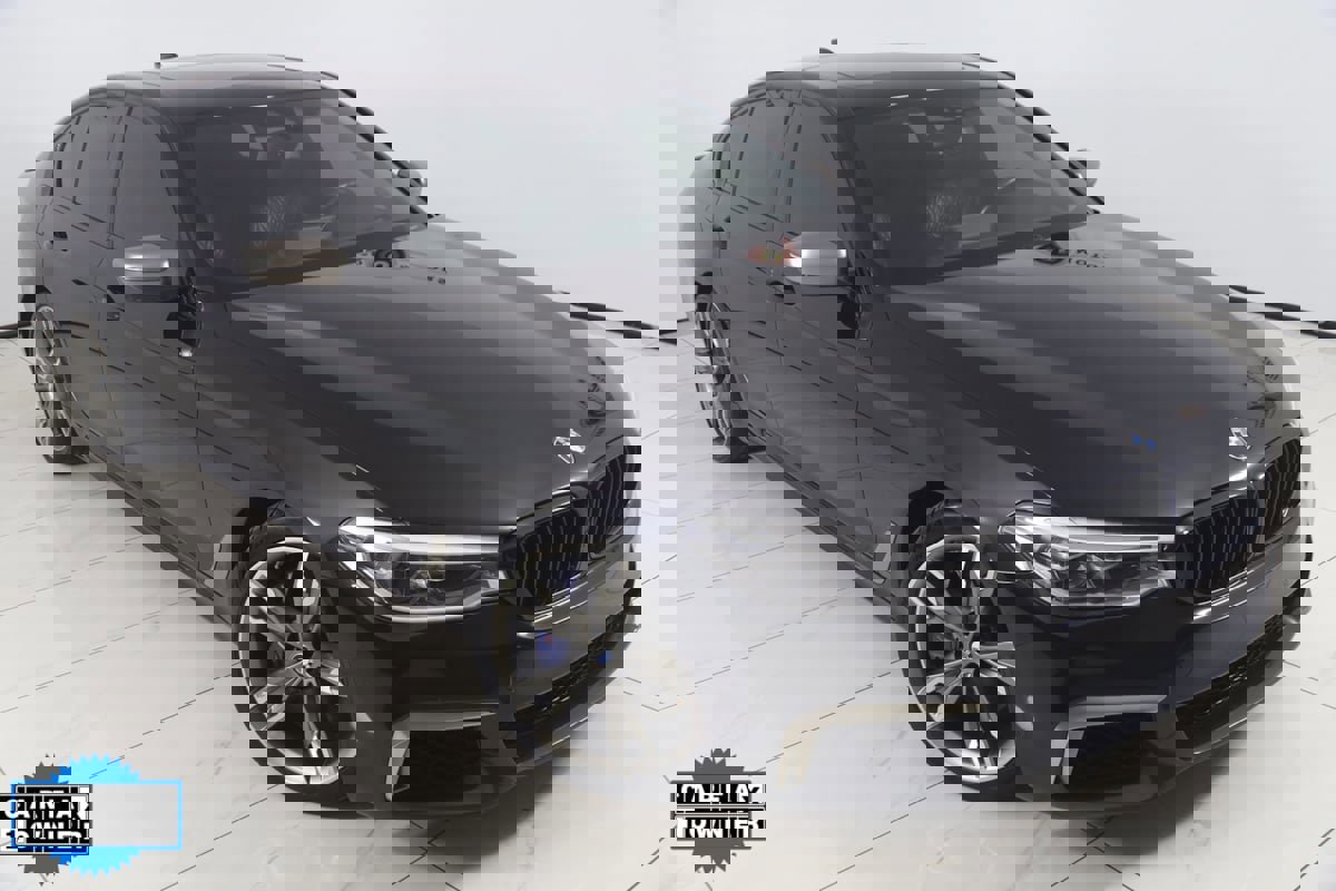 Used 2020 BMW M550i xDrive w/ Premium Package image 20