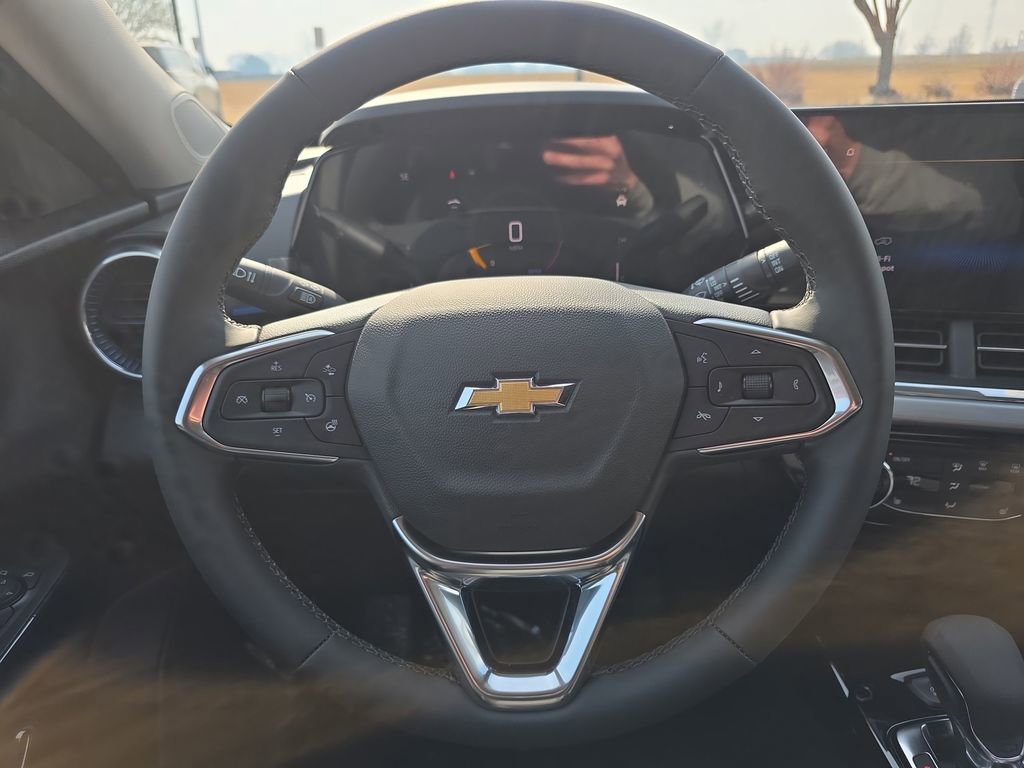 New 2026 Chevrolet Trax LT w/ Driver Confidence Package image 14