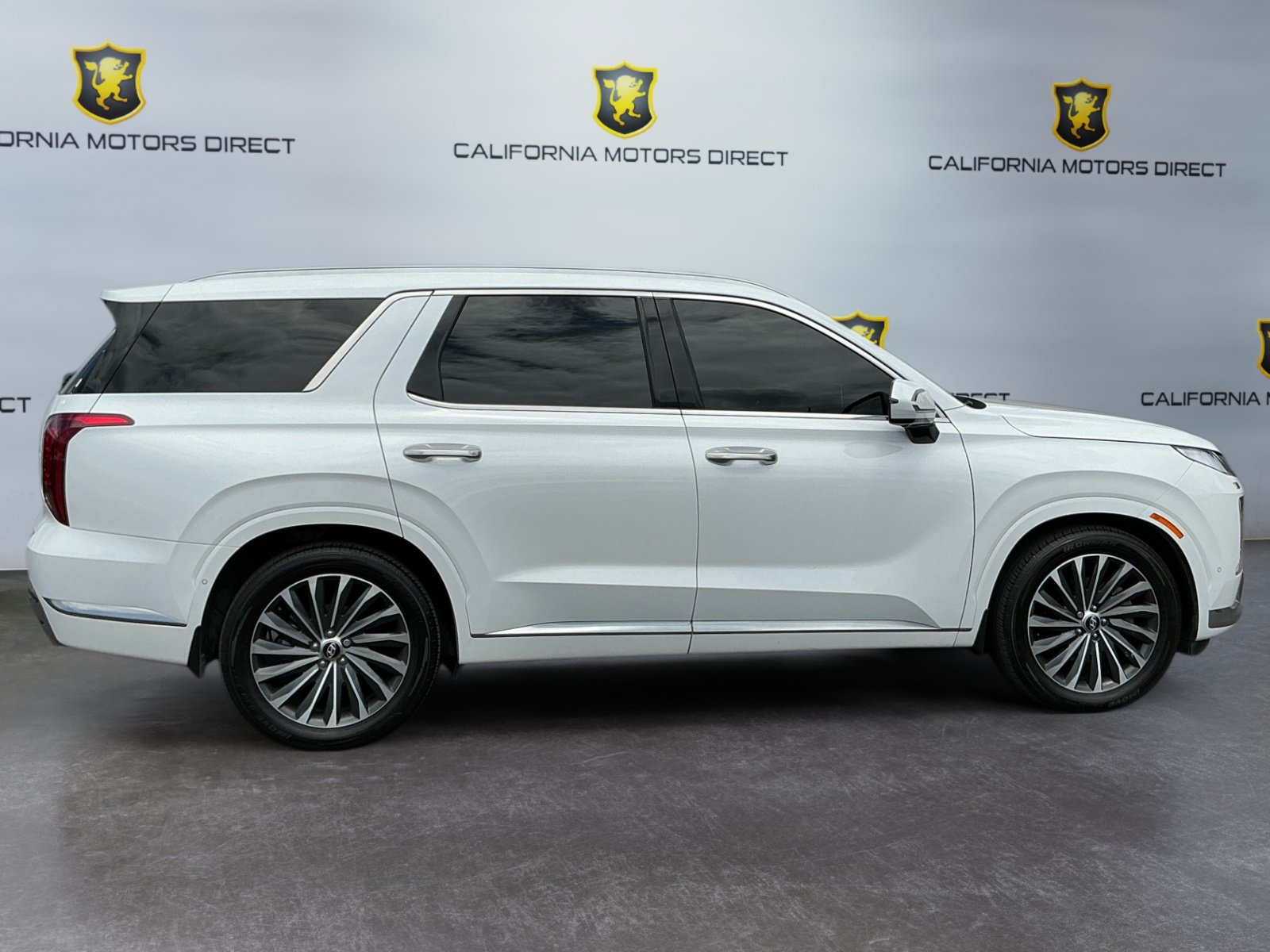 Used 2023 Hyundai Palisade Calligraphy AWD/4WD image 4