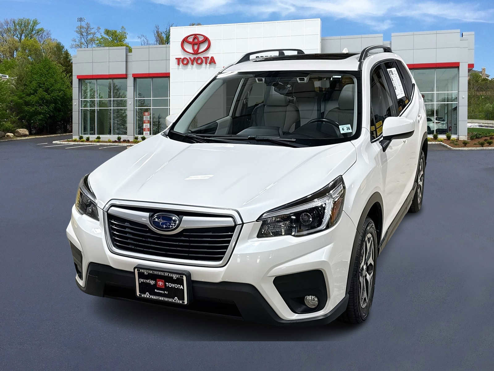 Used 2021 Subaru Forester Premium image 1