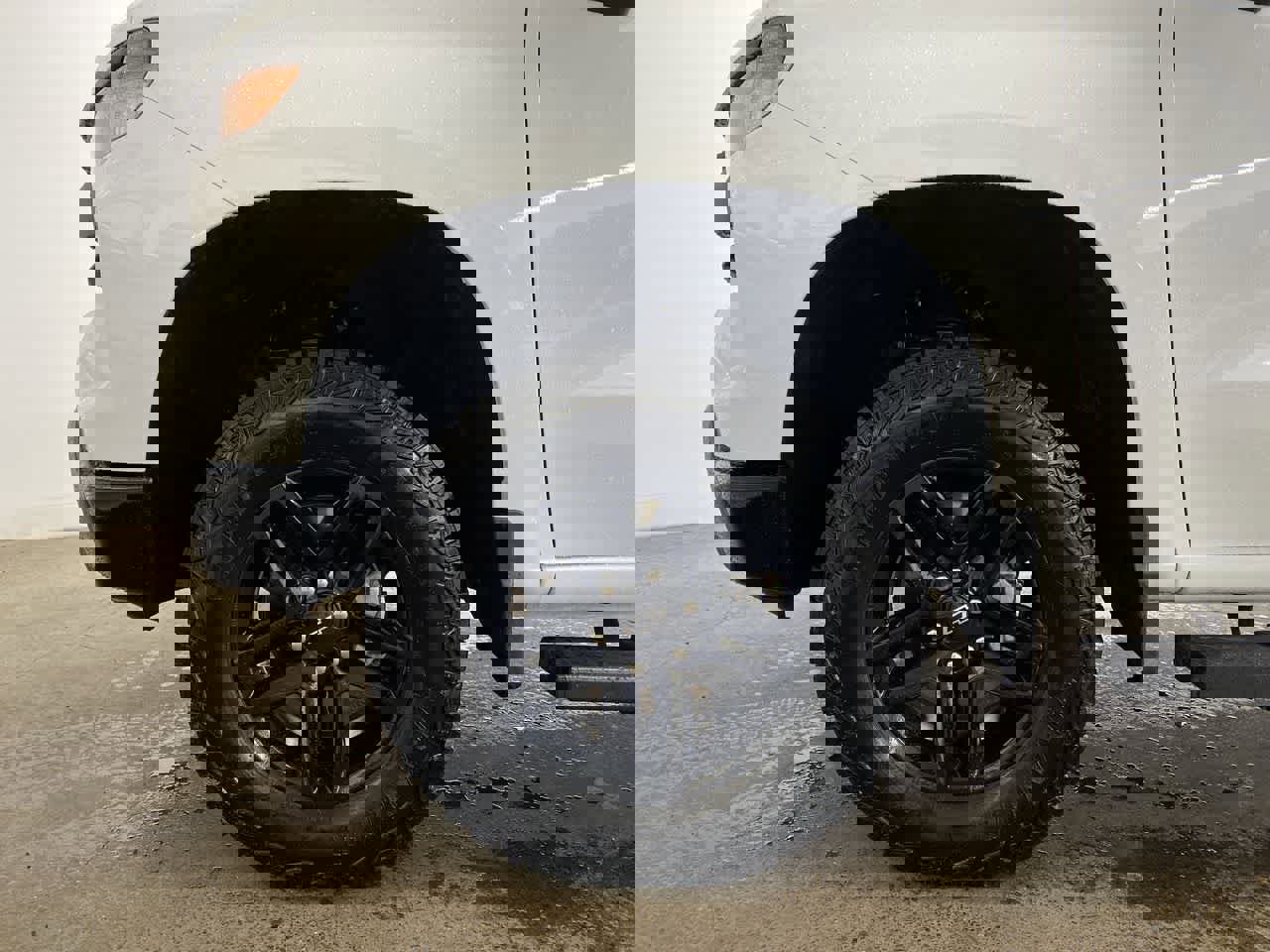 Used 2025 Chevrolet Silverado 1500 Custom Trail Boss image 11