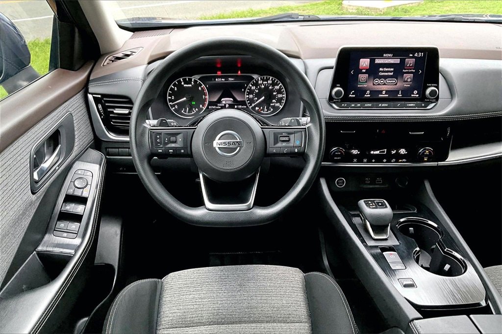 Used 2021 Nissan Rogue SV image 5