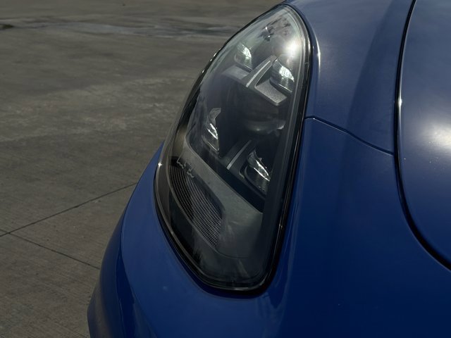 Used 2023 Porsche Panamera GTS image 12