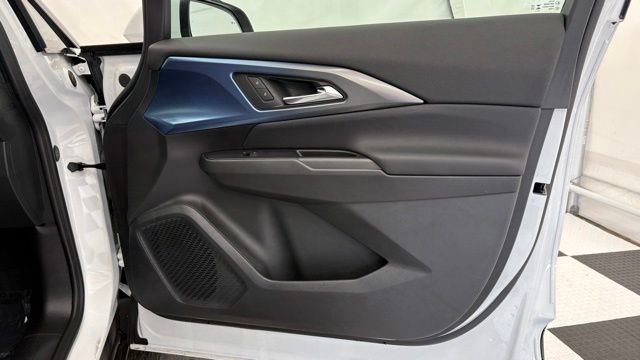 New 2026 Chevrolet Equinox EV LT FWD image 23