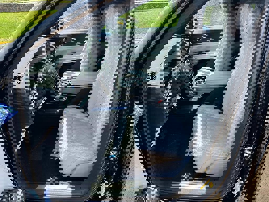 New 2025 Cadillac Lyriq Sport w/ LPO, Floor Liner Package image 8