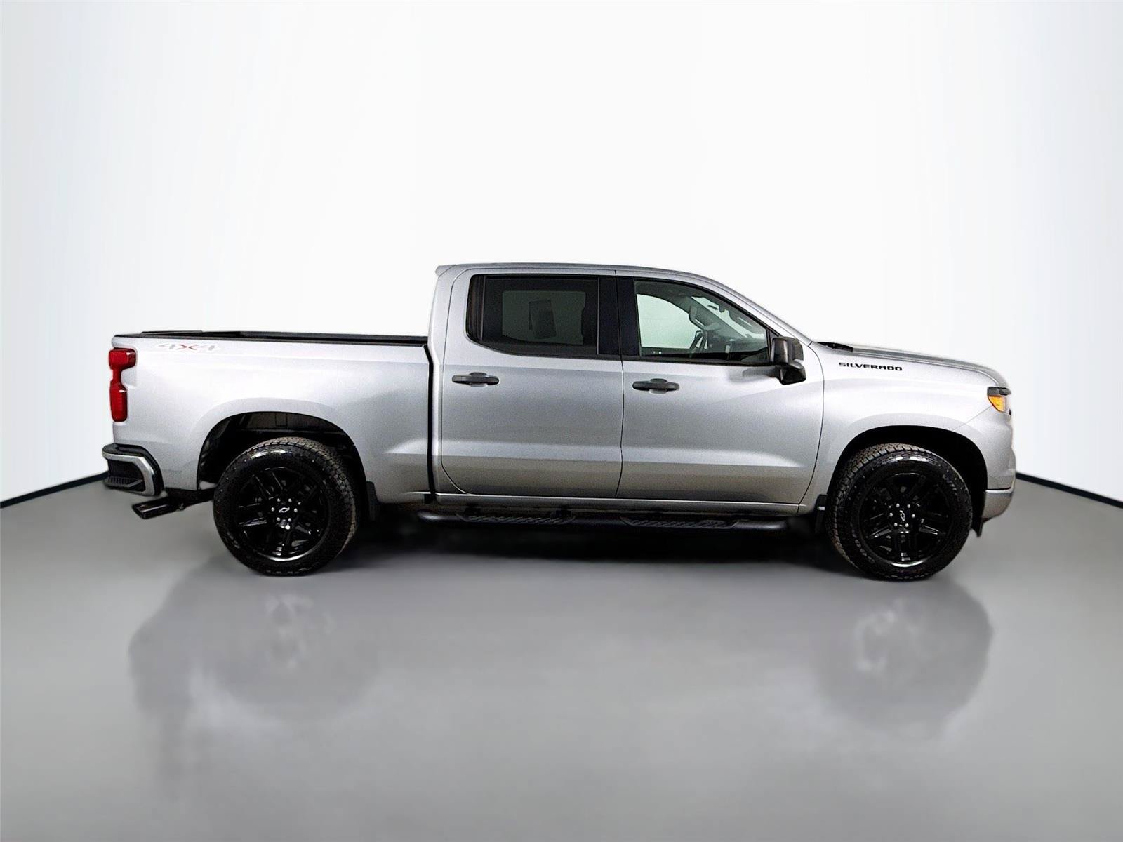 Used 2023 Chevrolet Silverado 1500 Custom w/ Rally Edition AWD/4WD image 10