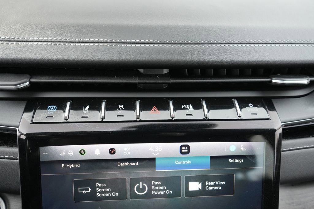 Used 2022 Jeep Grand Cherokee Limited 4xe image 39