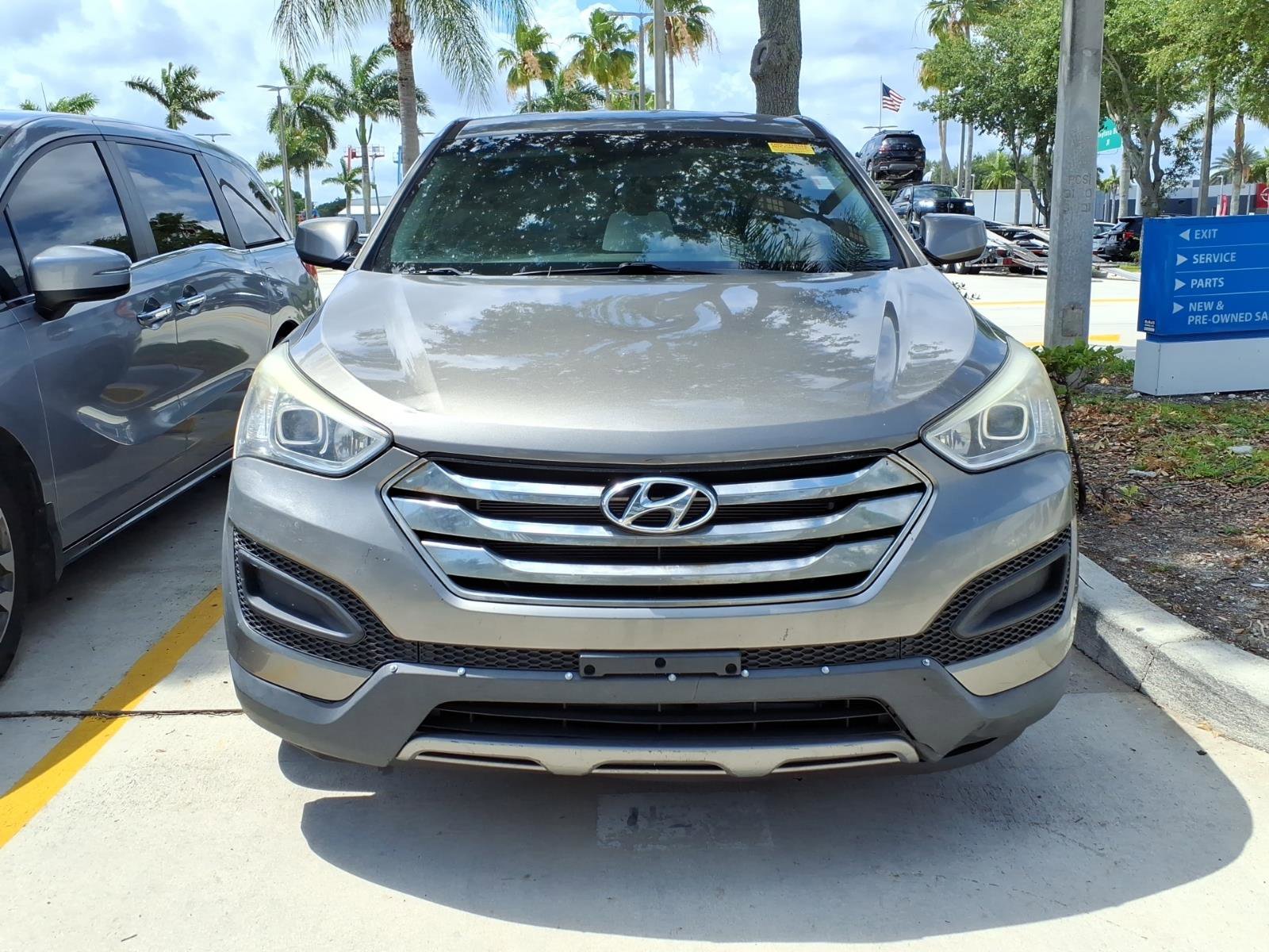 Used 2015 Hyundai Santa Fe Sport FWD image 2