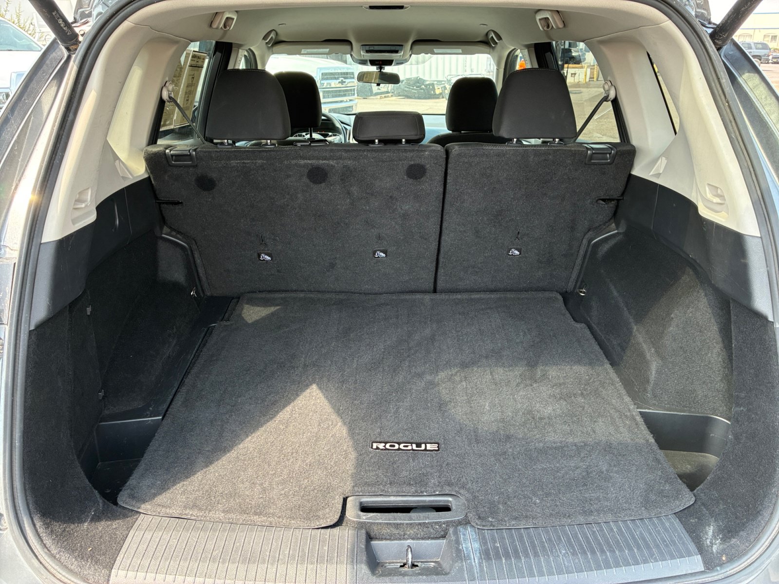 Used 2024 Nissan Rogue SV AWD/4WD image 27