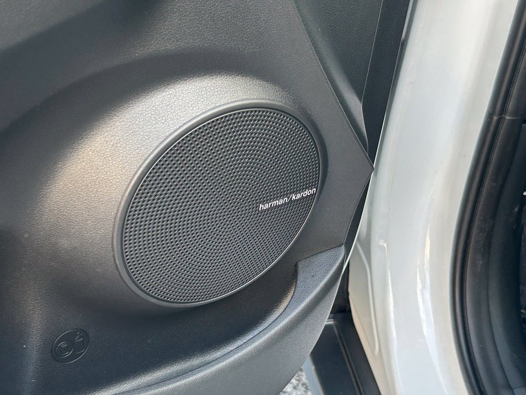 Used 2022 Hyundai Kona Limited FWD image 16