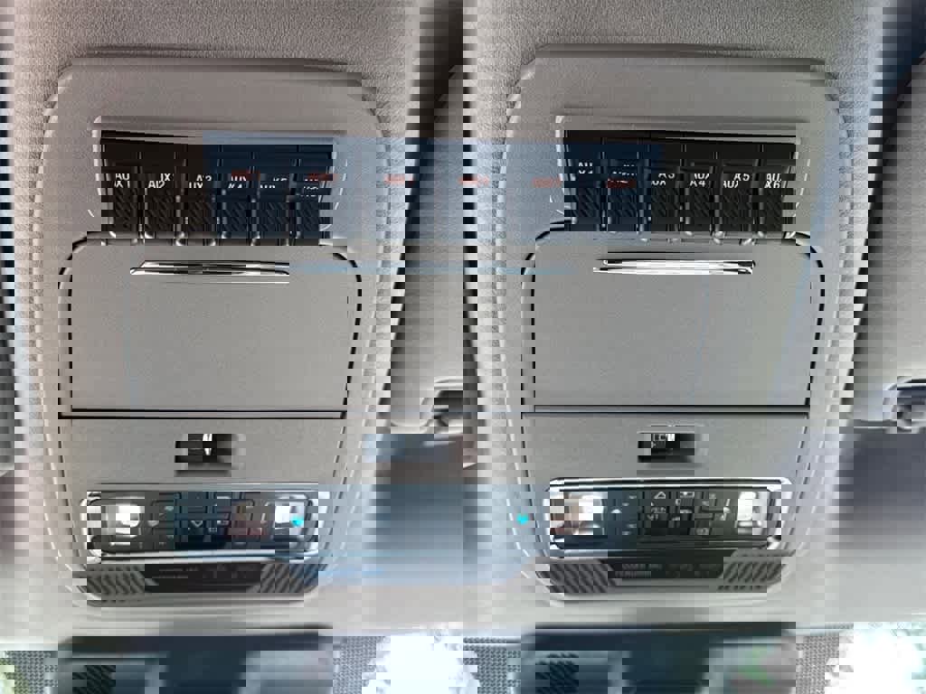 New 2025 Ford F250 Platinum w/ Platinum Plus Package image 33