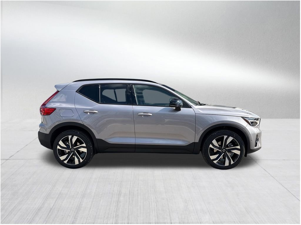 New 2026 Volvo XC40 B5 Ultra AWD/4WD image 4