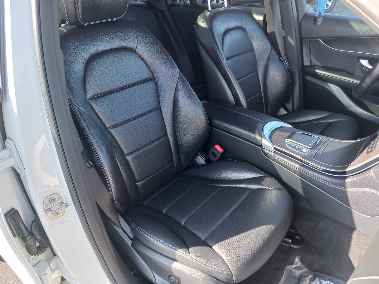 Used 2021 Mercedes-Benz GLC 300 4MATIC image 20