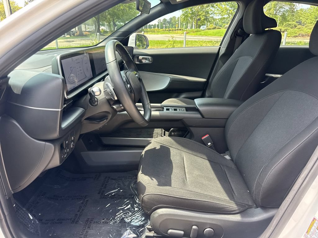 Used 2024 Hyundai Ioniq 6 SE AWD/4WD image 12