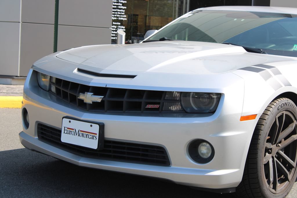 Used 2012 Chevrolet Camaro SS w/ RS Package RWD image 2
