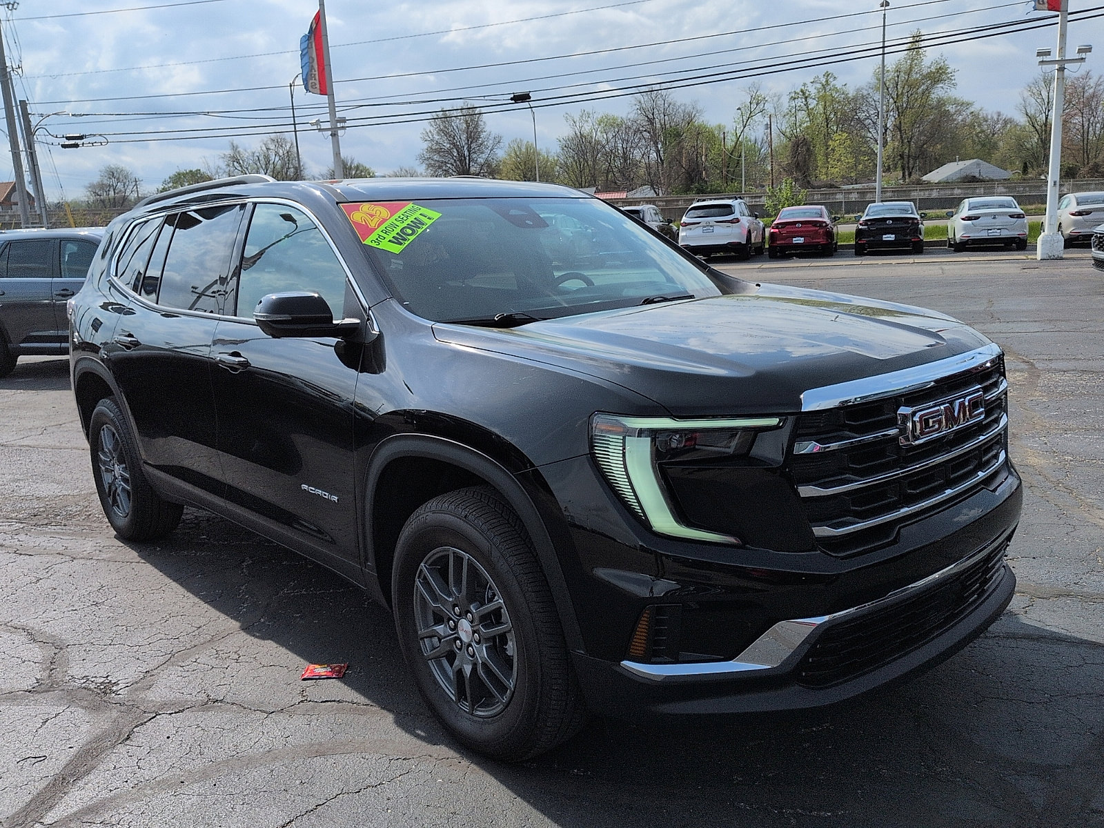 Used 2025 GMC Acadia Elevation image 1