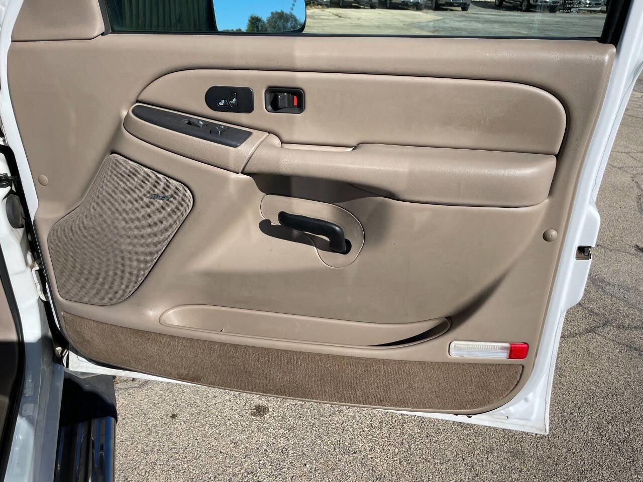 Used 2005 GMC Sierra 3500 SLT w/ Heavy-Duty Power Package image 31