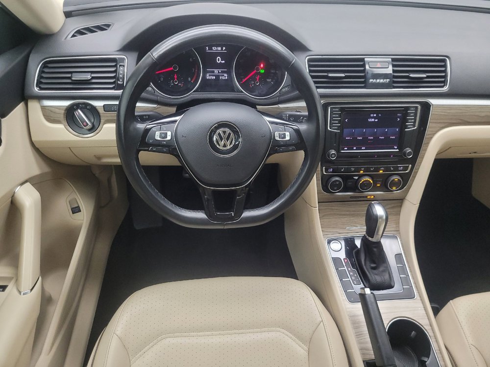 Used 2018 Volkswagen Passat 2.0T SE FWD image 22