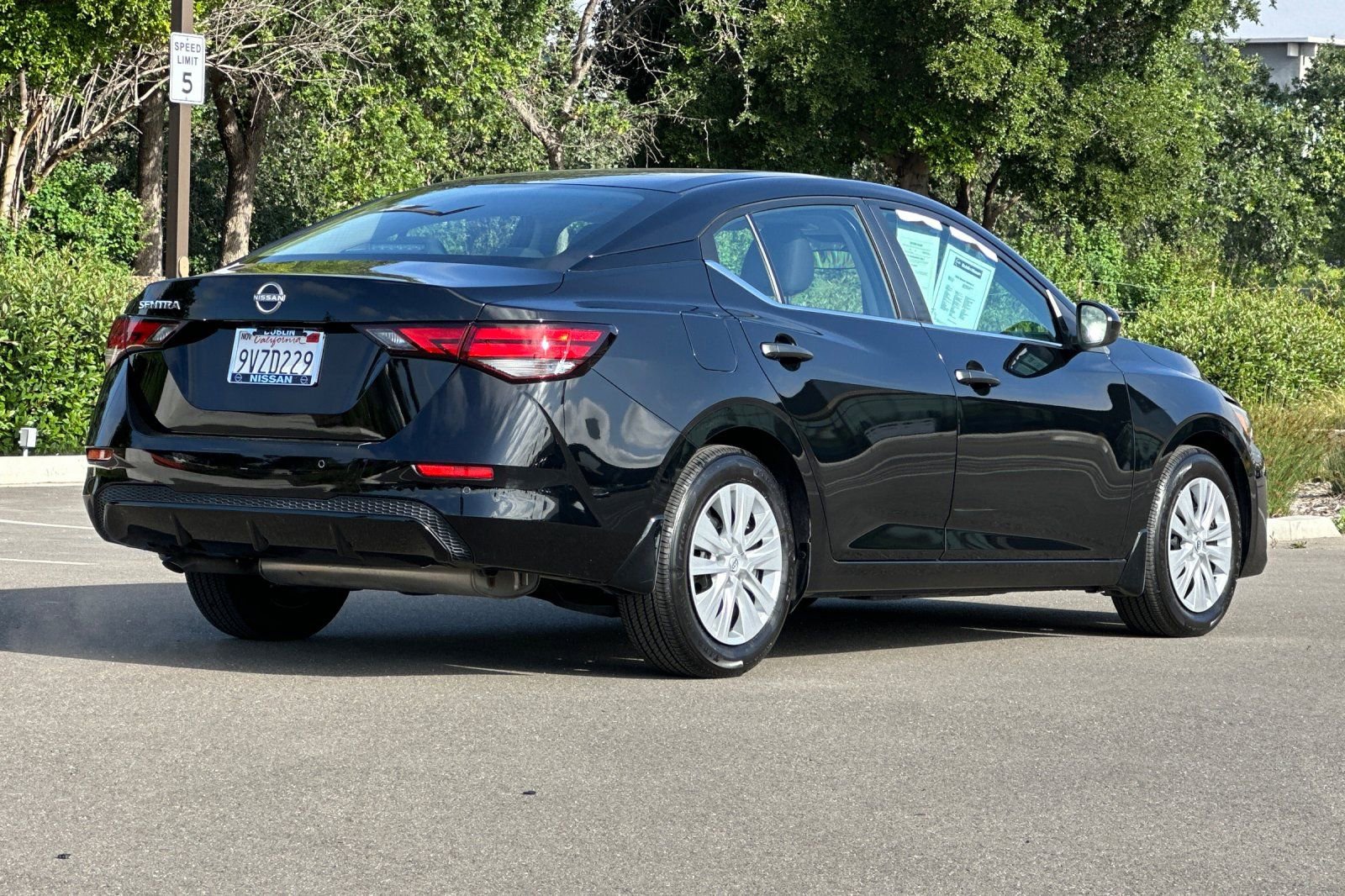 Certified 2025 Nissan Sentra S FWD image 4