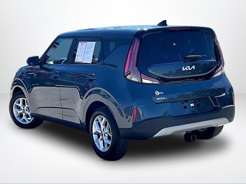 Used 2023 Kia Soul LX w/ Option Group 015 FWD image 14