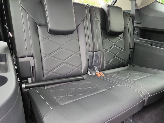 Used 2024 Volkswagen Atlas SE FWD image 19