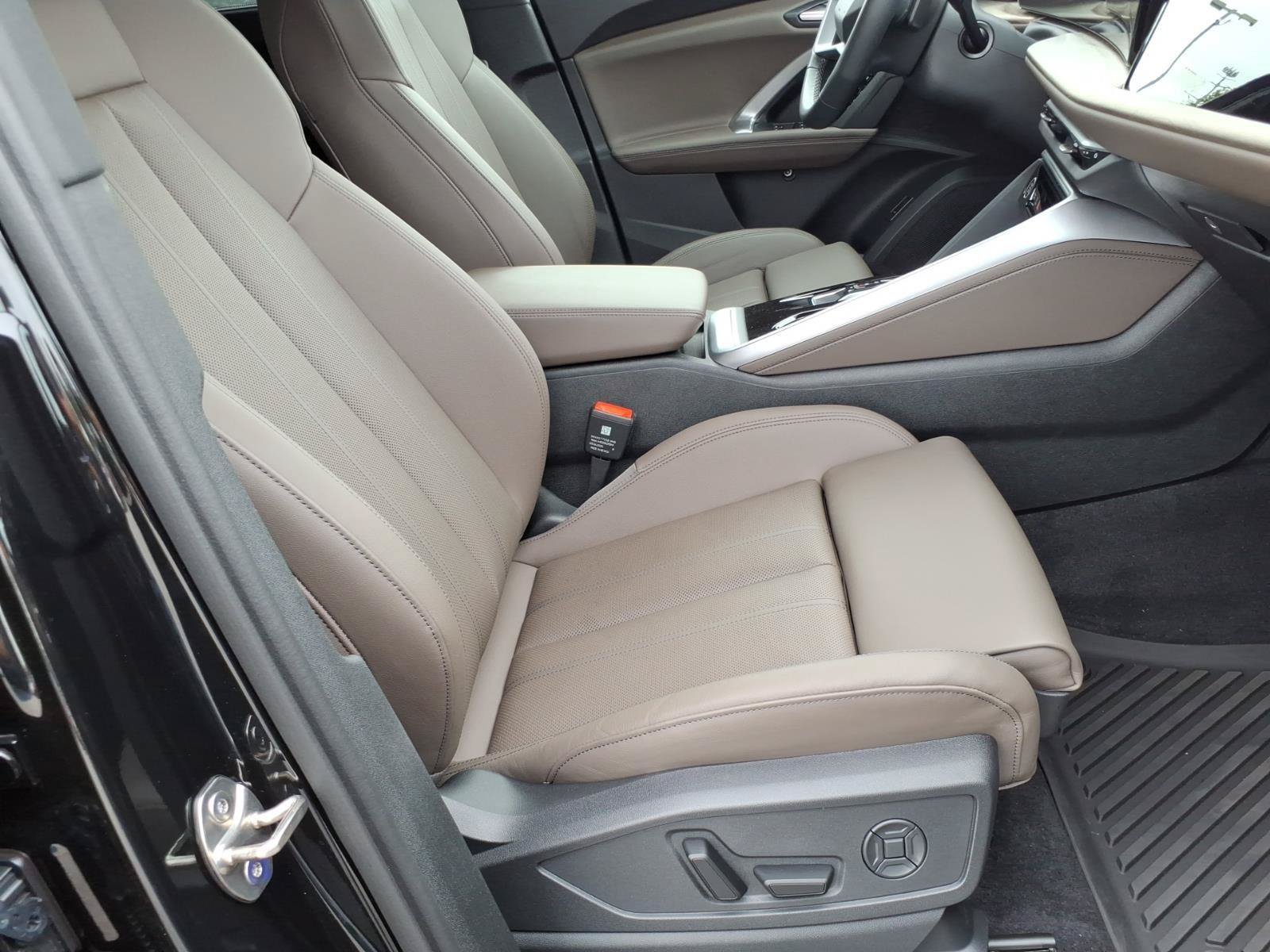Used 2025 Audi Q5 Premium Plus AWD/4WD image 23