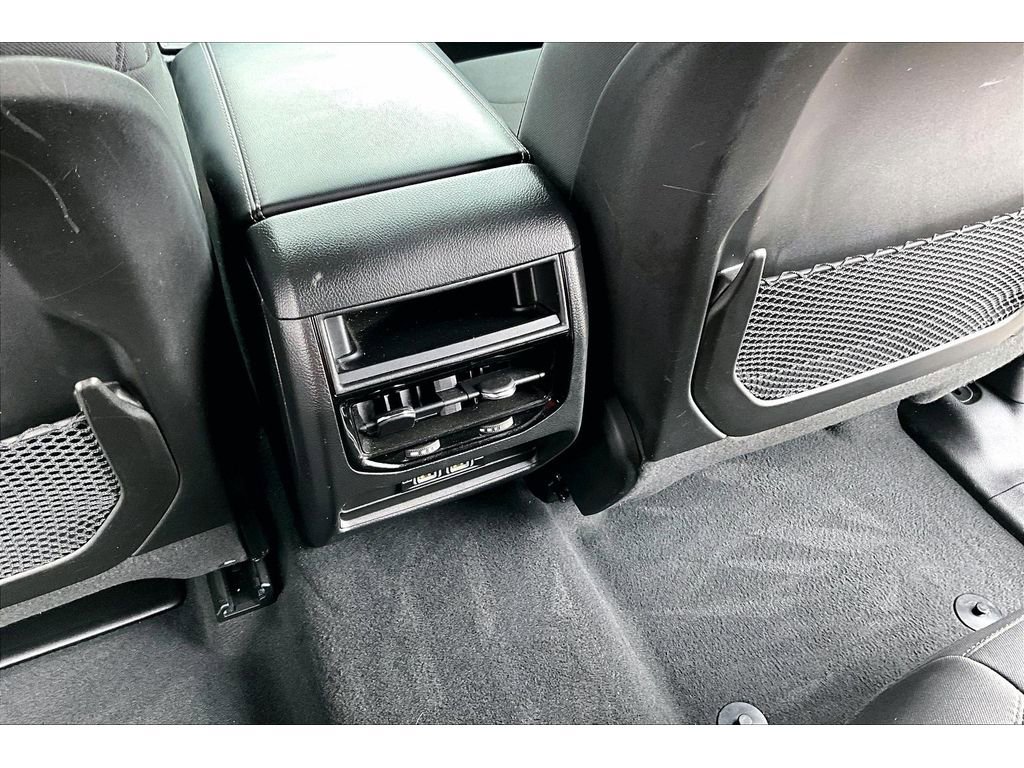 Used 2024 Jeep Grand Cherokee Laredo image 31