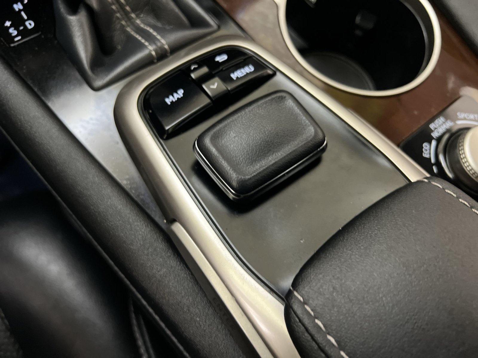 Used 2016 Lexus RX 350 AWD w/ Premium Package image 32