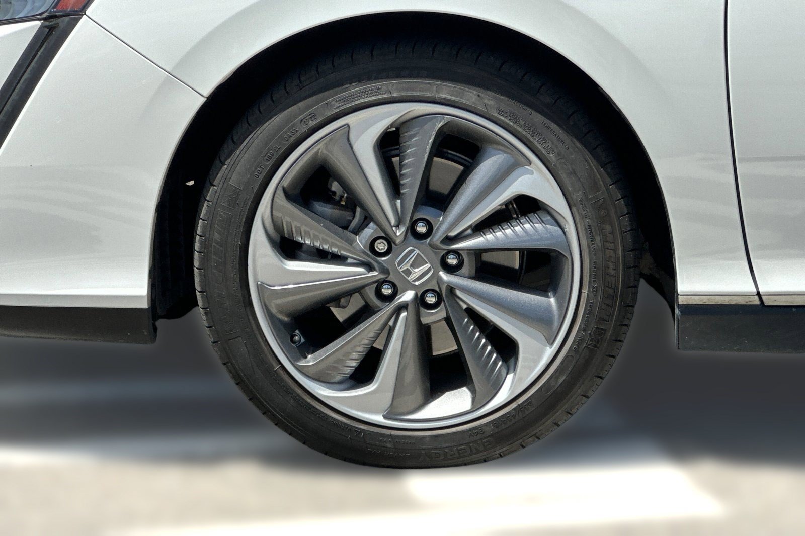 Used 2018 Honda Clarity Plug-In Hybrid image 12