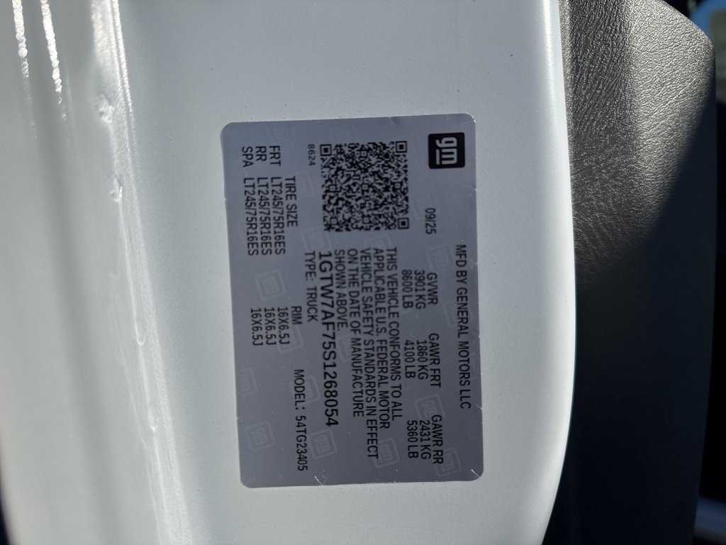 New 2025 GMC Savana 2500 w/ Driver Convenience Package image 22