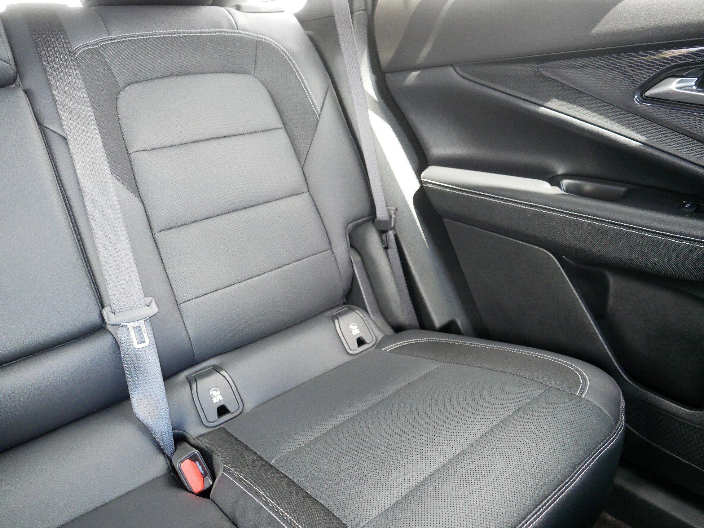 Used 2024 Chevrolet Blazer EV LT AWD/4WD image 14
