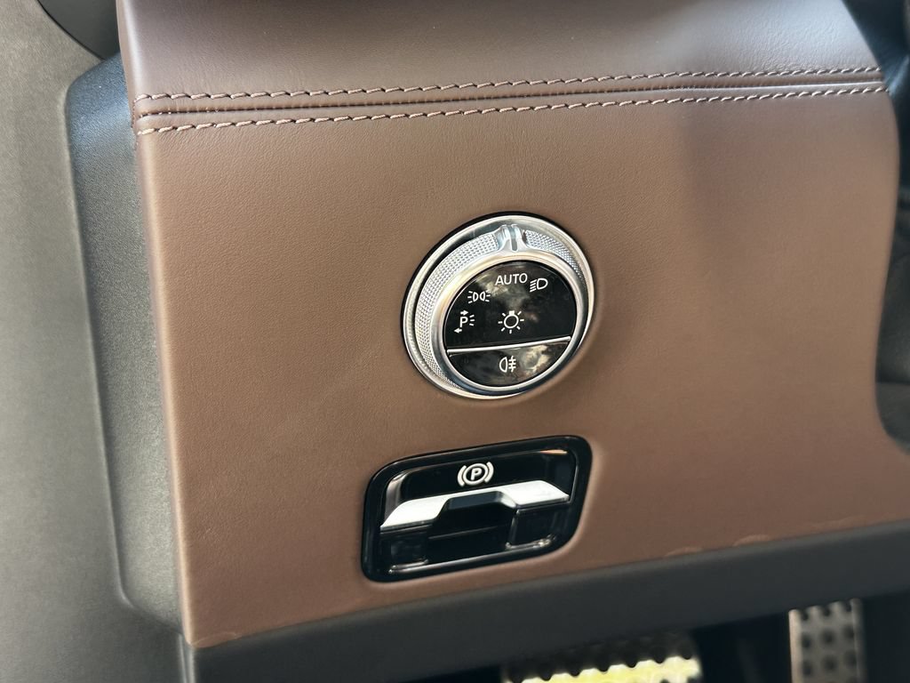 Certified 2024 Mercedes-Benz SL 55 AMG 4MATIC w/ Manufactur Interior Package image 33