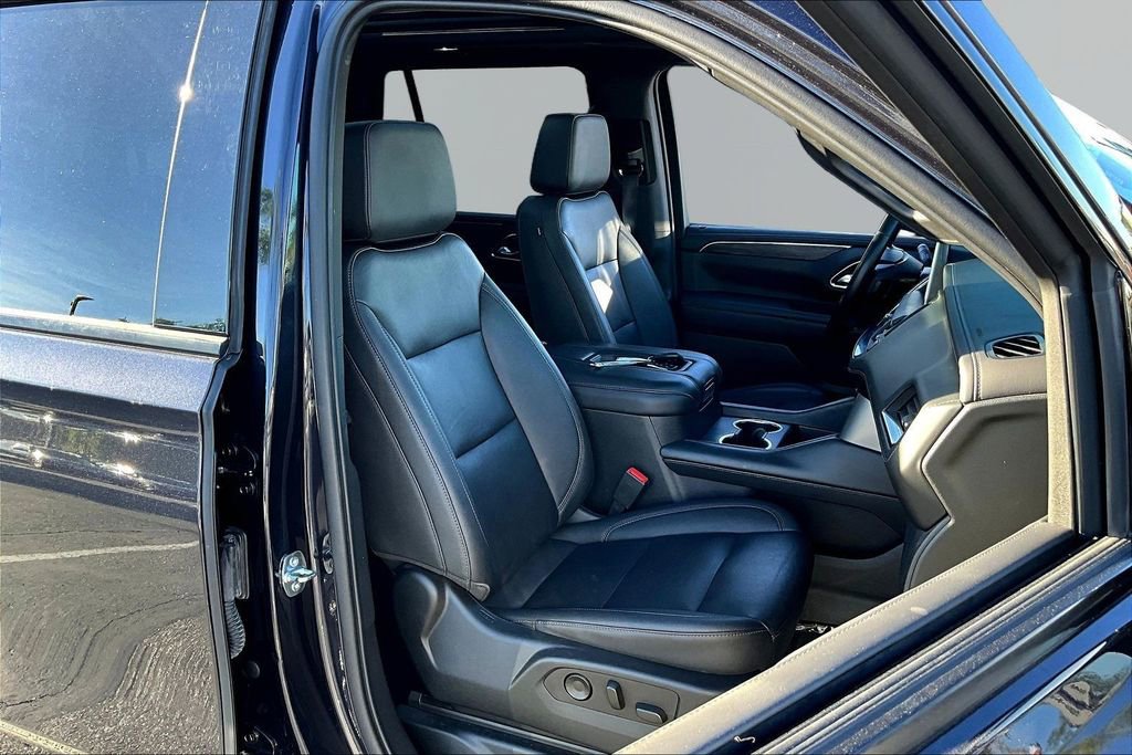 Used 2022 Chevrolet Tahoe Z71 w/ Luxury Package image 31