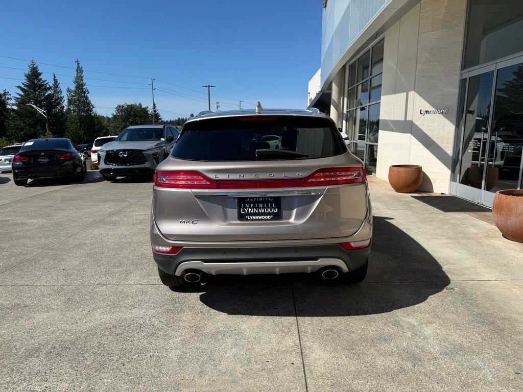 Used 2019 Lincoln MKC Reserve w/ MKC Climate Package FWD image 4