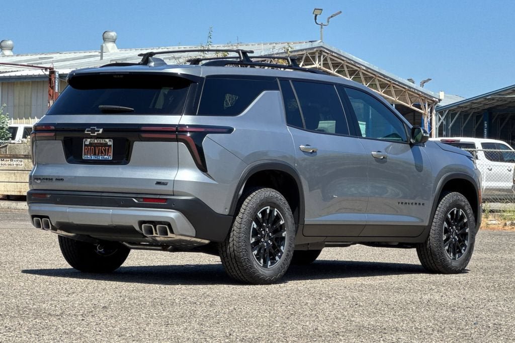 New 2026 Chevrolet Traverse Z71 w/ Enhanced Driving Package AWD/4WD image 4