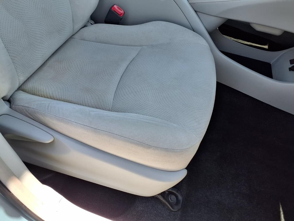 Used 2012 Toyota Prius Three FWD image 17