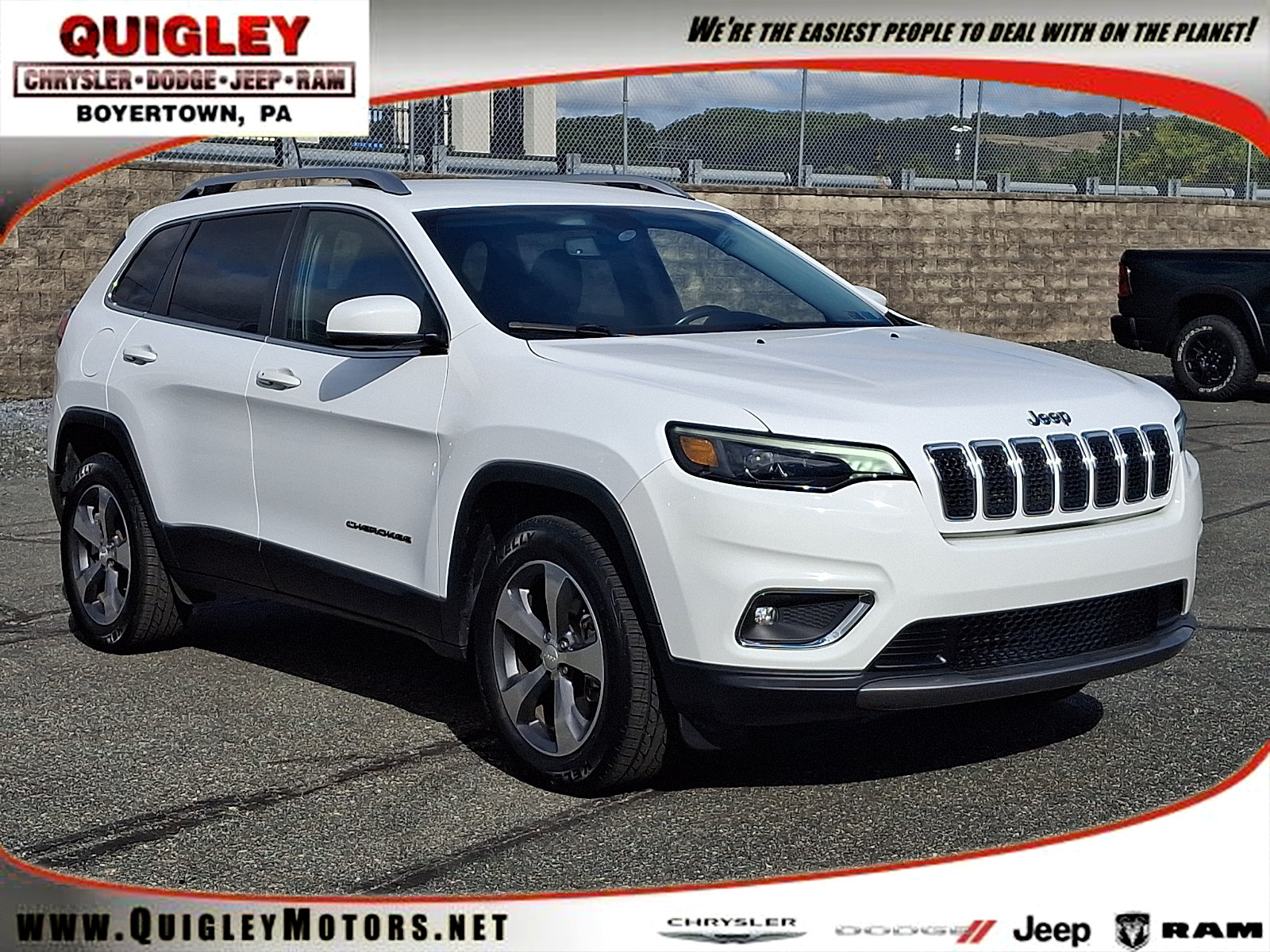 Used 2019 Jeep Cherokee Limited AWD/4WD image 1