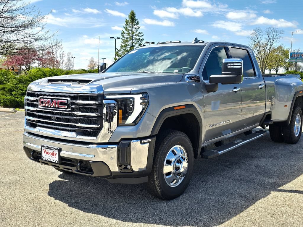 Certified 2026 GMC Sierra 3500 SLT w/ SLT Premium Package AWD/4WD image 12