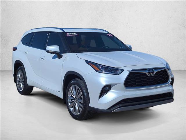 Used 2025 Toyota Highlander Platinum video 3