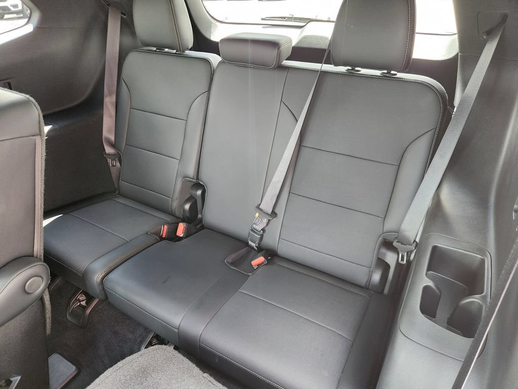Used 2026 Buick Enclave Preferred AWD/4WD image 18