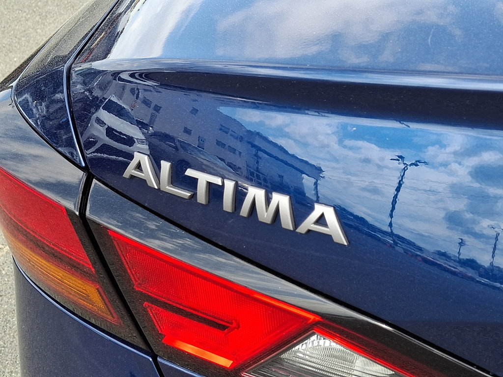 Used 2023 Nissan Altima 2.5 S FWD image 17