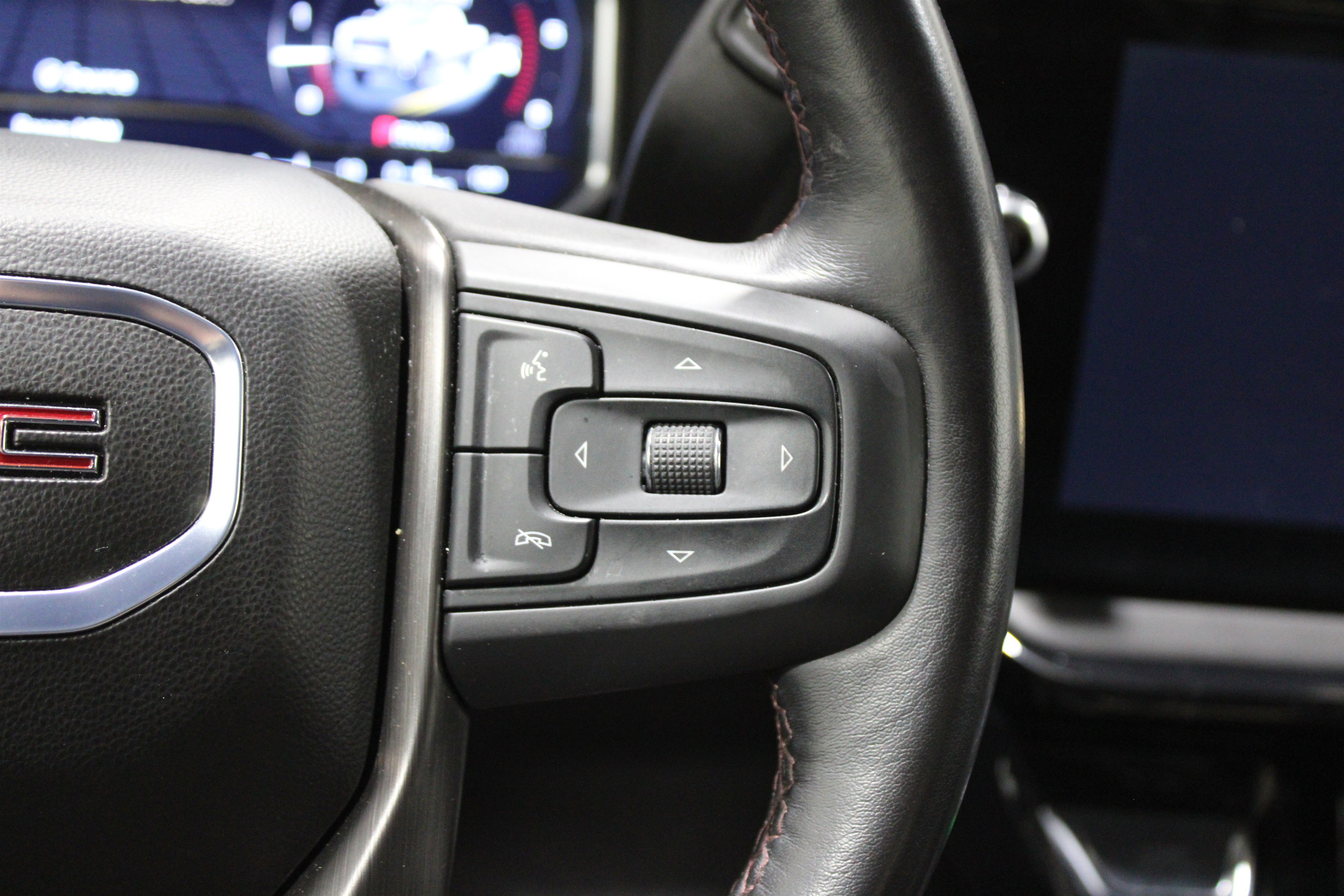 Used 2025 GMC Sierra 2500 AT4X w/ AT4X AEV Edition image 14