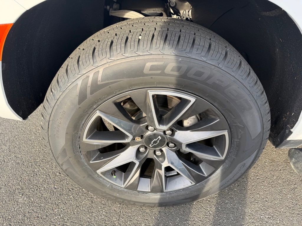 Used 2021 Chevrolet Tahoe Z71 w/ Rear Media and Nav Package image 10