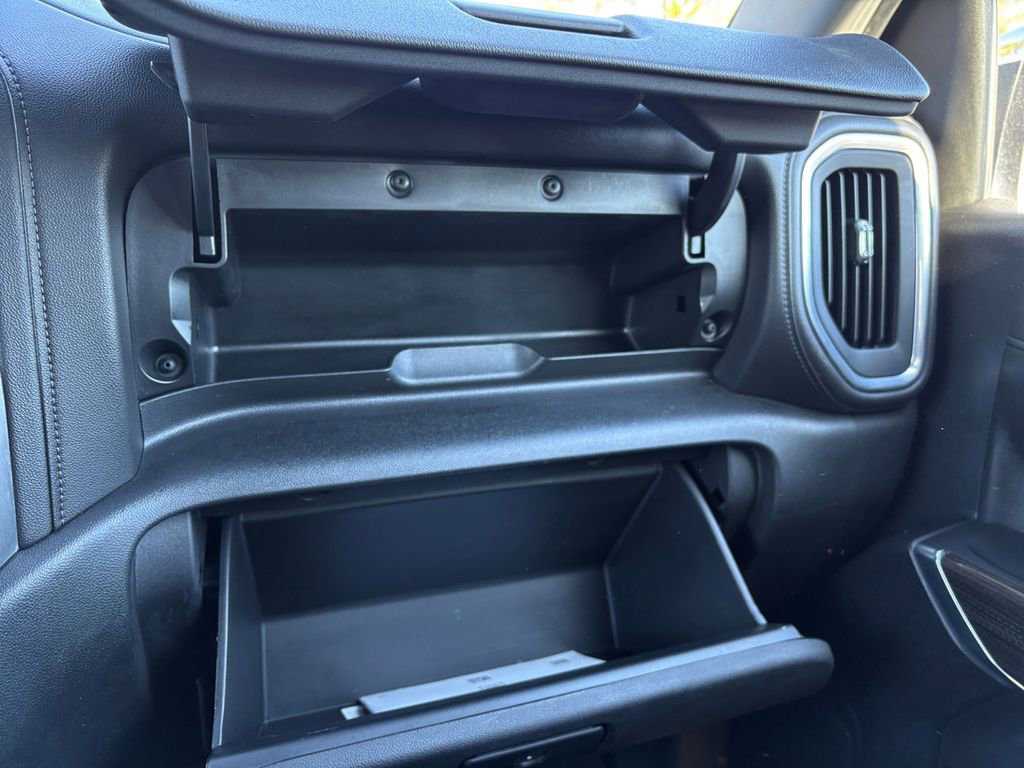 Used 2022 Chevrolet Silverado 1500 LT image 8