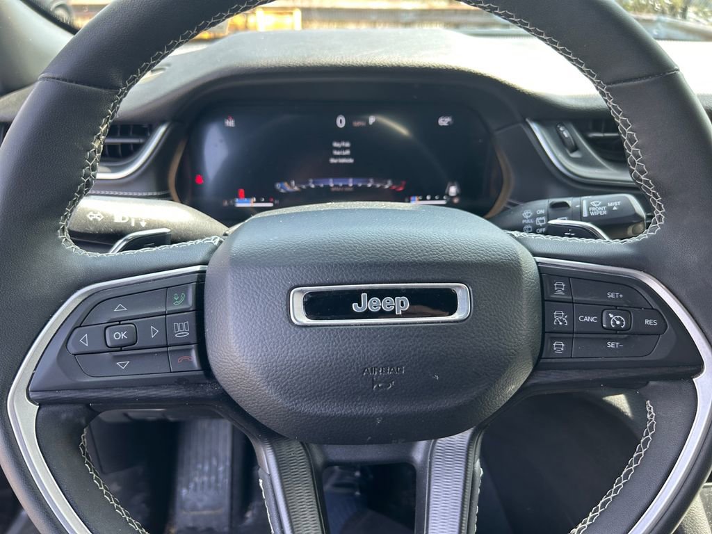 Certified 2023 Jeep Grand Cherokee Altitude image 15