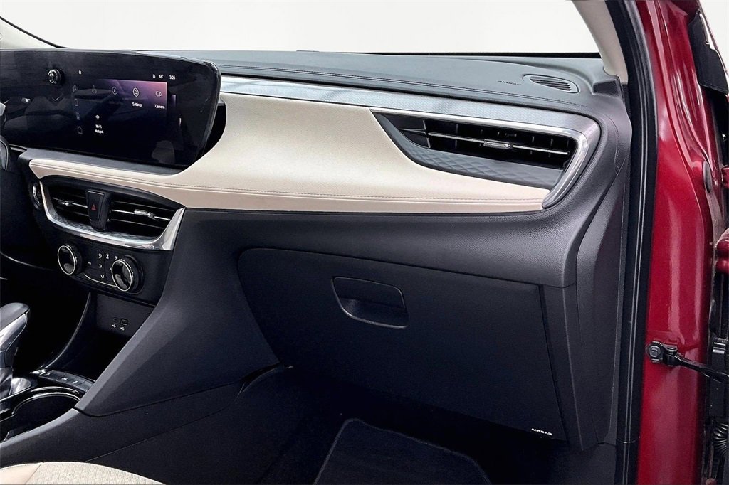 Used 2025 Buick Encore GX Preferred w/ Advanced Technology Package image 17