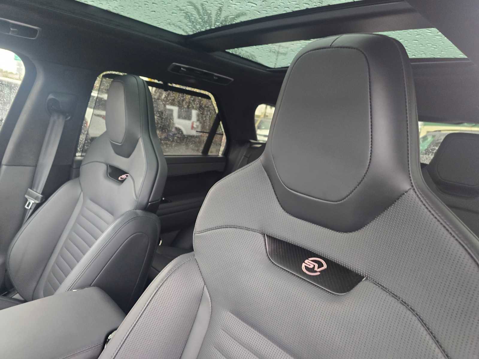 Used 2024 Land Rover Range Rover Sport image 26