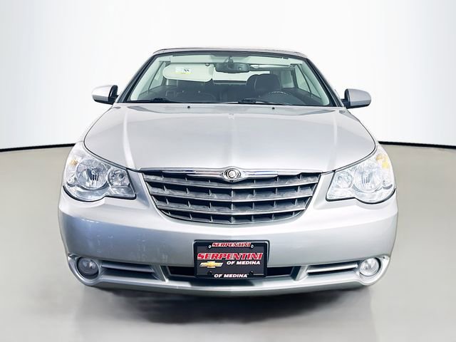 Used 2010 Chrysler Sebring Limited image 4
