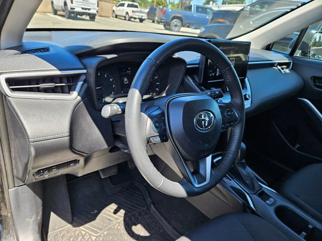 Used 2025 Toyota Corolla Cross LE AWD/4WD image 9